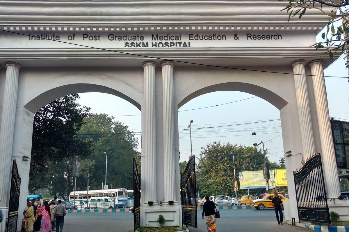 থ্রিডি টেকনোলজির সাহায্যে অস্ত্রোপচার হল এসএসকেএম হাসপাতালে
