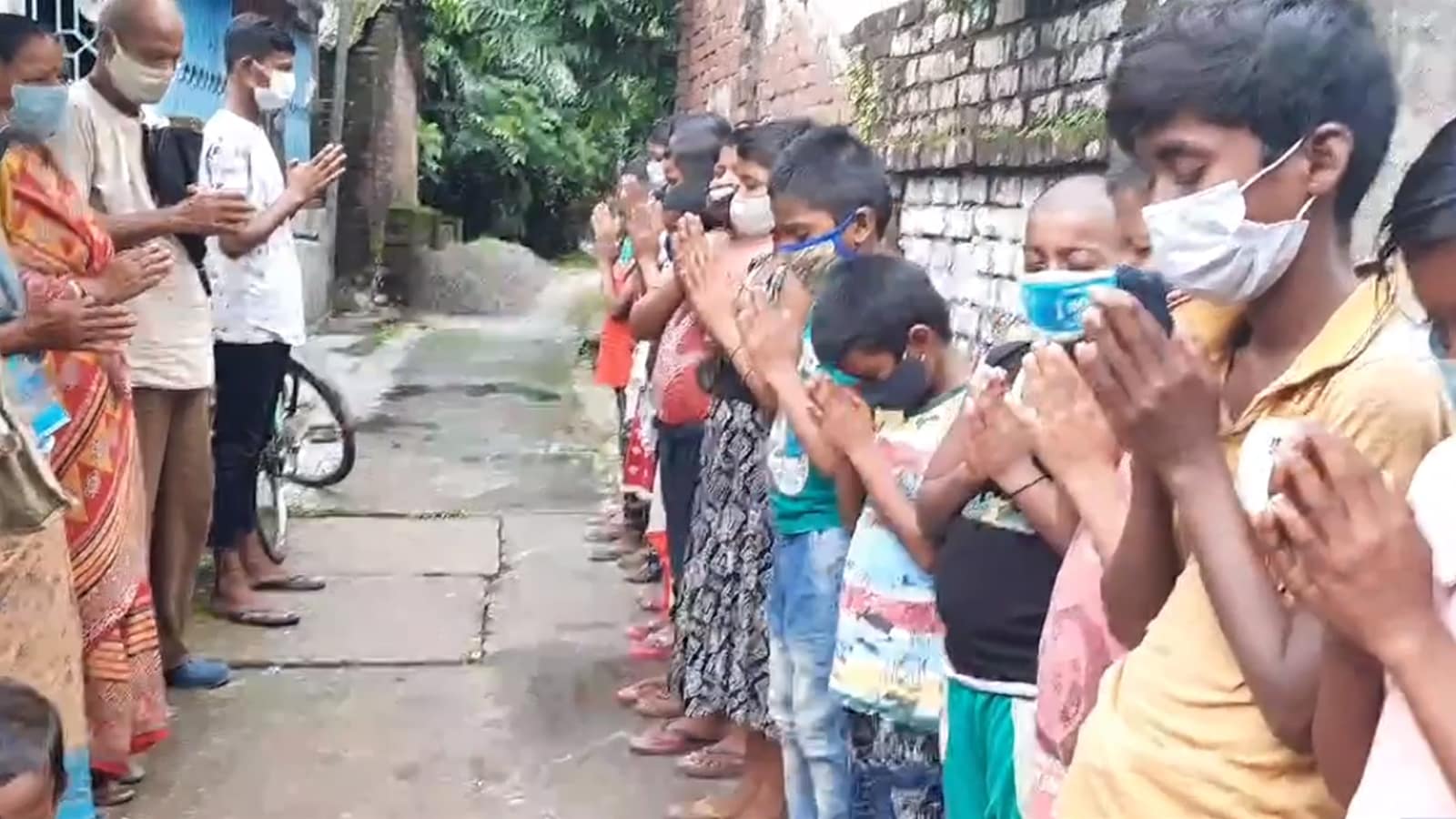 ১৩ তম দিন শ্রদ্ধা জ্ঞাপন