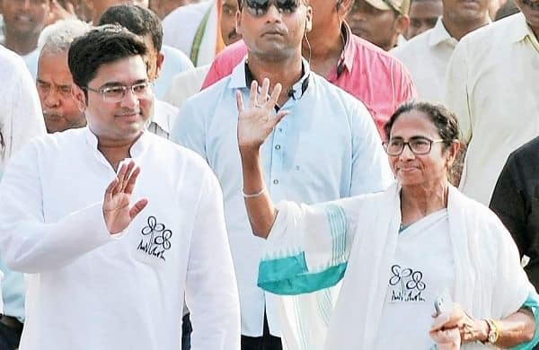 অভিষেকের জীবন বিপন্ন করার জন্য শাহ উঠেপড়ে লেগেছে, অভিযোগ মমতার